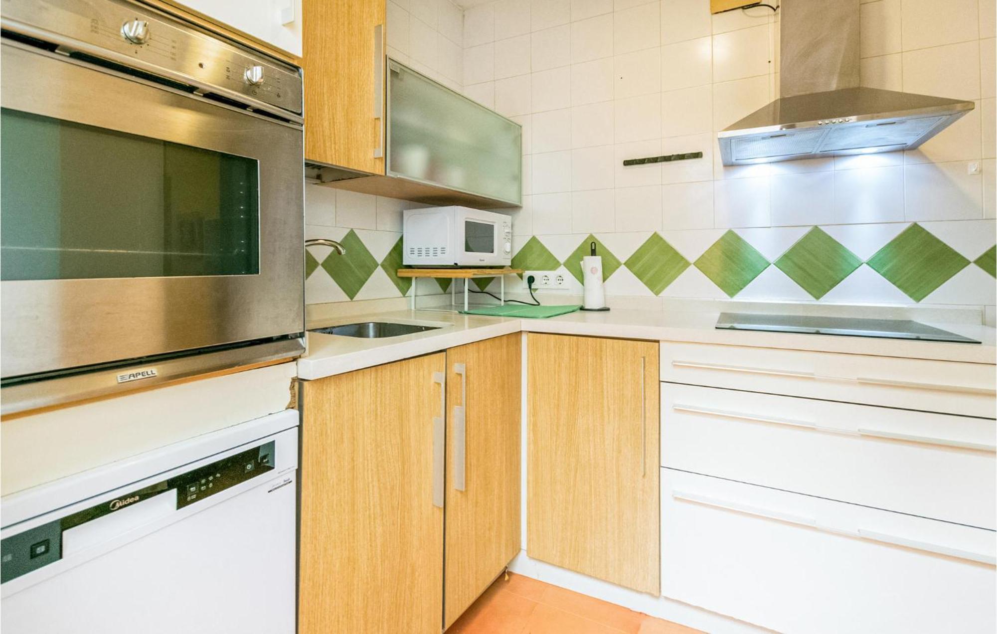Lovely Apartment In Cordoba With Kitchen Córdoba Exterior foto